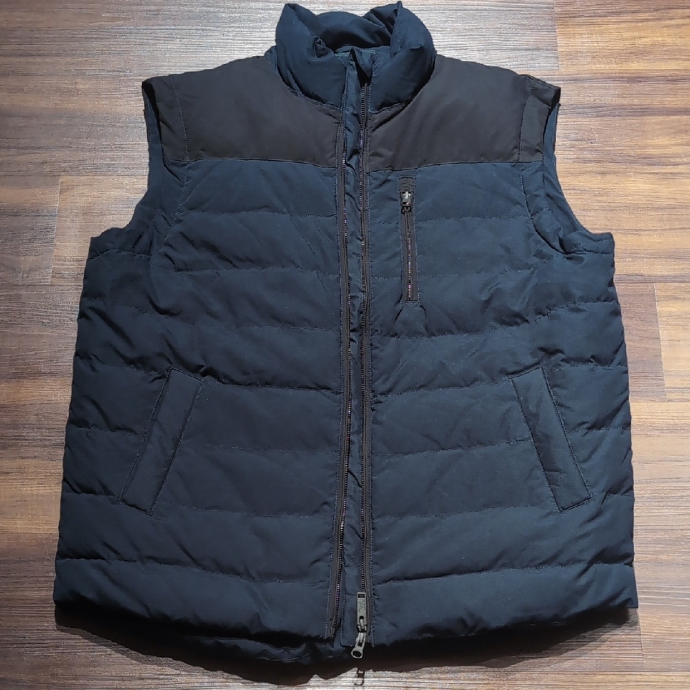 Rodd & Gunn Navy And Black Quilted Puffer Vest XL